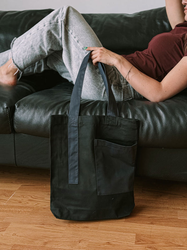 Black Twill Shopper Tote with Outer Pocket – Durable Urban Eco Bag for Shopping and Daily Use