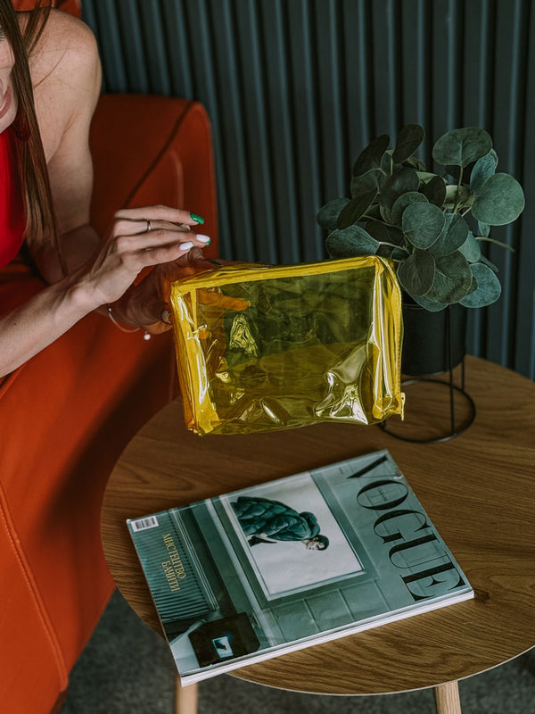 Transparent Yellow PVC Makeup Bag – Waterproof Travel Organizer for Toiletries and Cosmetics